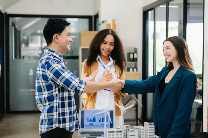 discussion-among-businesspeople-on-the-latest-deve-2025-07-27-00-28-56-utc-2048x1364-1